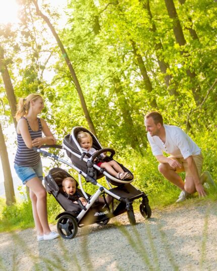 hauck Duett 2, Black - Baby & Toddler Tandem Pushchair with Raincover, Carrycot Convertible to Reversible Seat from Birth up to 15 kg & Second Seat from 6 Months, Compact & Foldable, Height-Adjustable